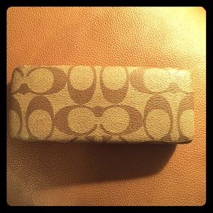 💯 Authentic Coach eyewear case