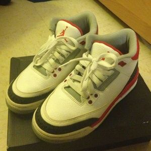 Air Jordan Fire Red 3