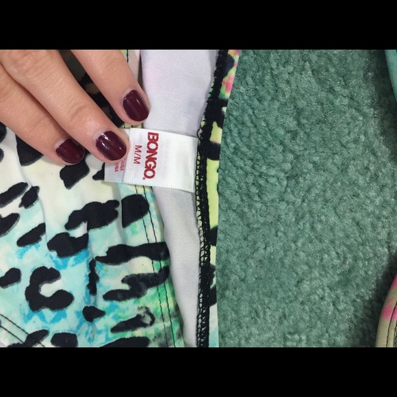 Bikini - Picture 2 of 4