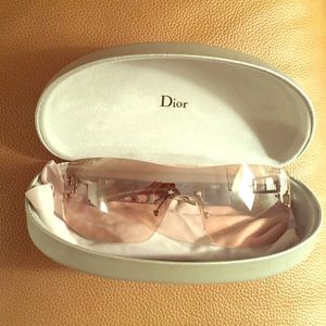 💯 Authentic Dior sunglasses