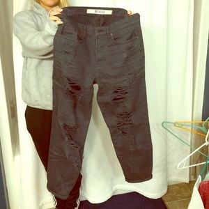 brandy Melville ripped capris