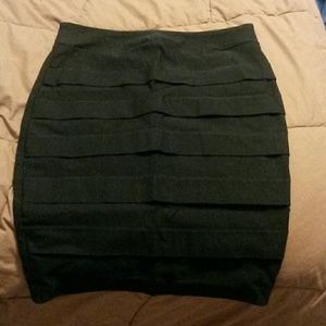 🔴 NWOT iZ Byer Black Pencil Skirt