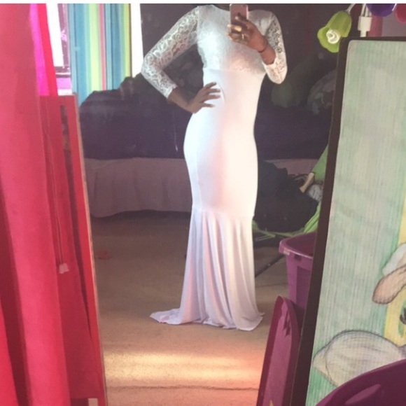 White Dress PROM/WEDDING mermaid size 4