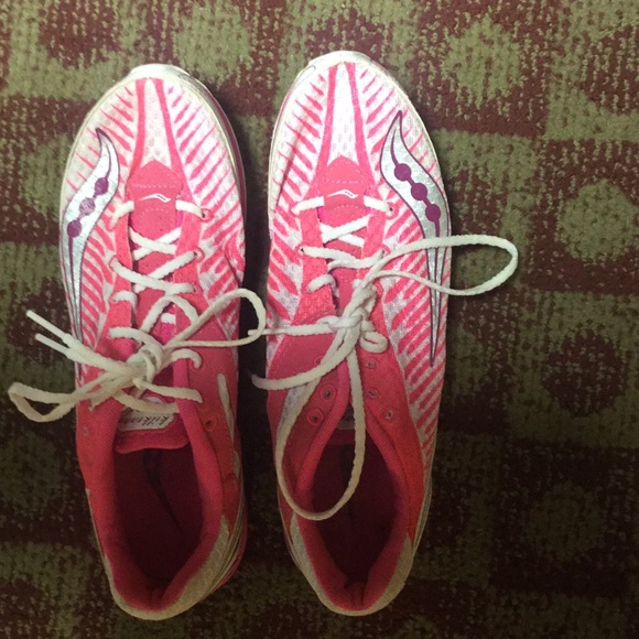 SAUCONY cross country sprints!