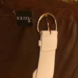 Beautiful guess belt