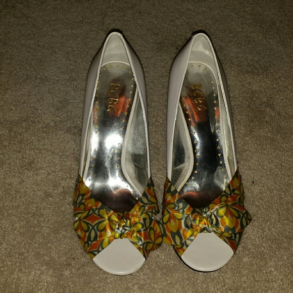 BCBG high heels