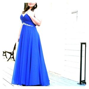 This is my Prom dress, was used once..