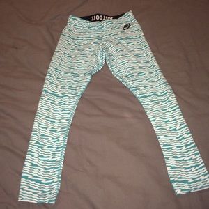 Nike leggings