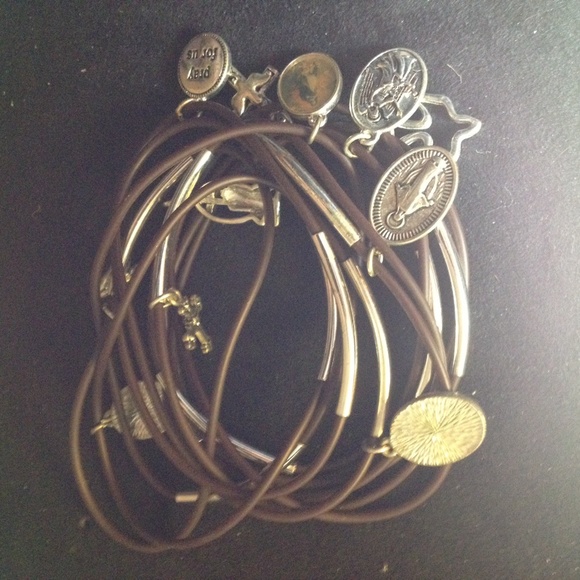 Jewelry - Set of jelly bracelets with religious medals