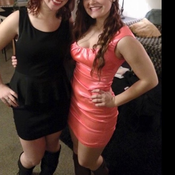 Dress - Picture 4 of 4