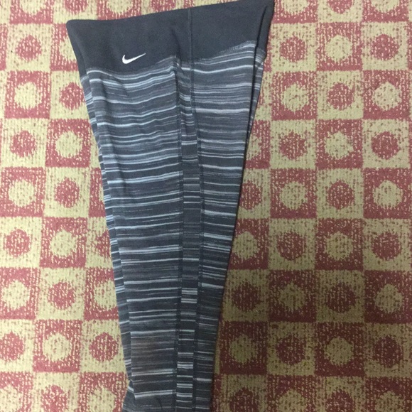 NIKE striped workout tights!
