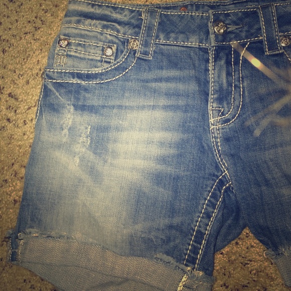 Miss me shorts 😍 size 28