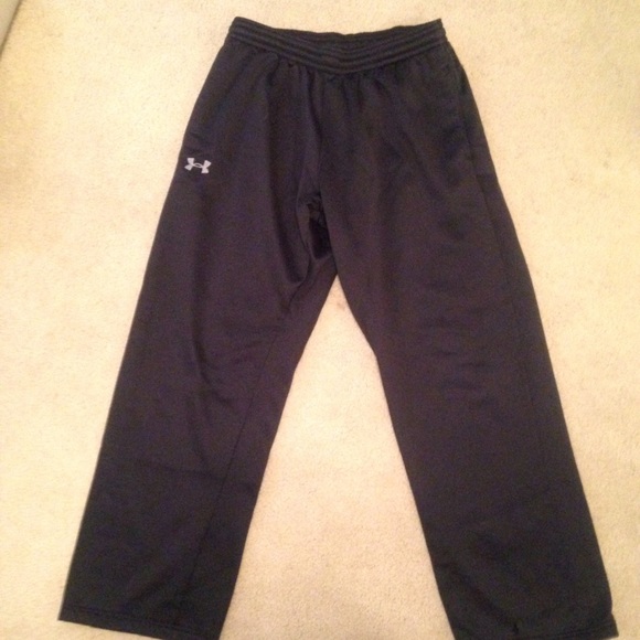 Under Armor black sweats