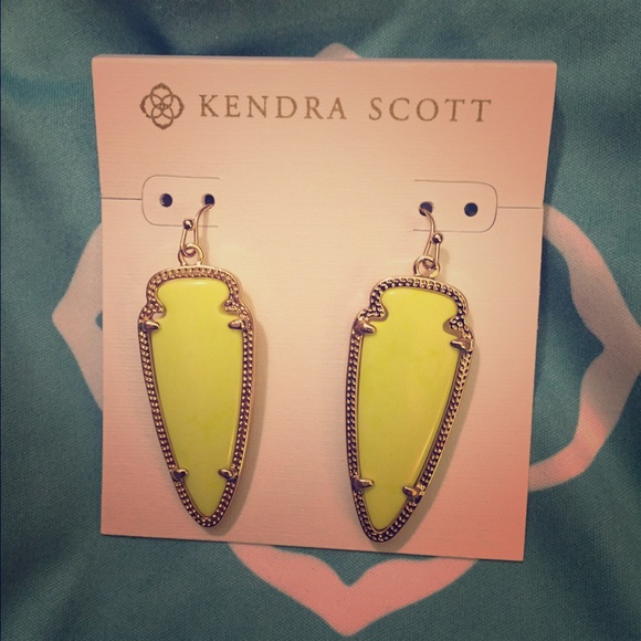 Kendra Scott Earrings SOLD