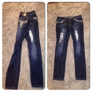 Stretchy ripped skinny jeans. Size 13.