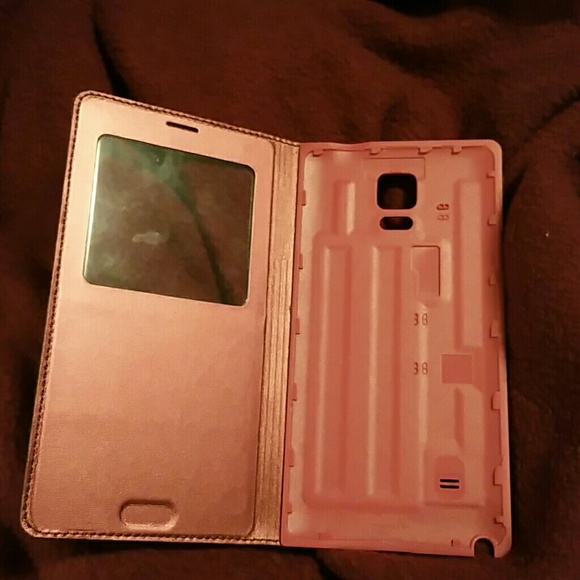 Phone case - Picture 2 of 3