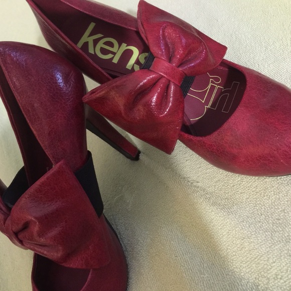 Heels - Picture 2 of 3