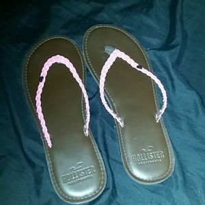Leather hot pink flip-flops