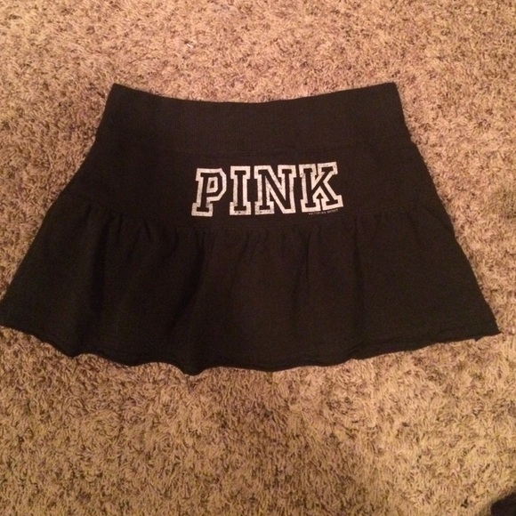 🚫sold🚫Victoria's Secret Pink - Black mini skirt