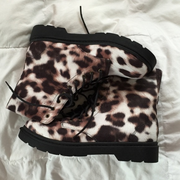 NWOT FOREVER 21 Animal Print Combat Boots