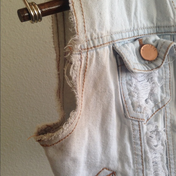 SOLD - Picture 3 of 4