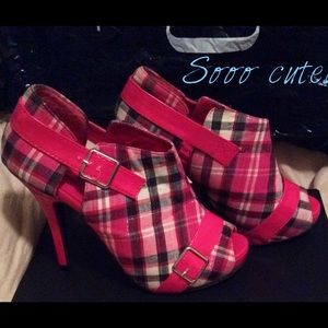 HOST💝PICK Boutique Heels EUC