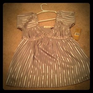 DKNY Silver Top