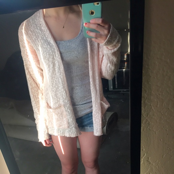 Light pink cardigan NWT - Picture 2 of 5