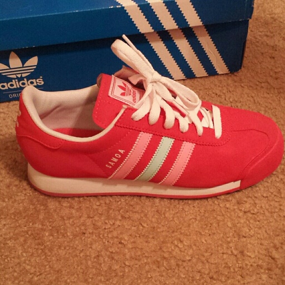 Adidas Samoa Shoes - Picture 2 of 4