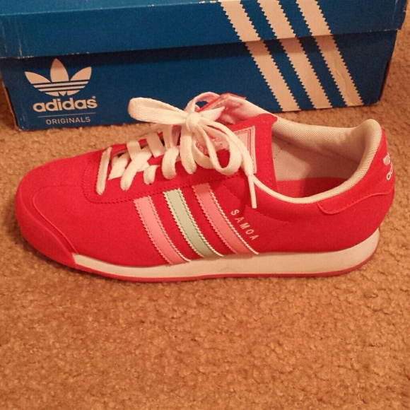 Adidas Samoa Shoes - Picture 3 of 4