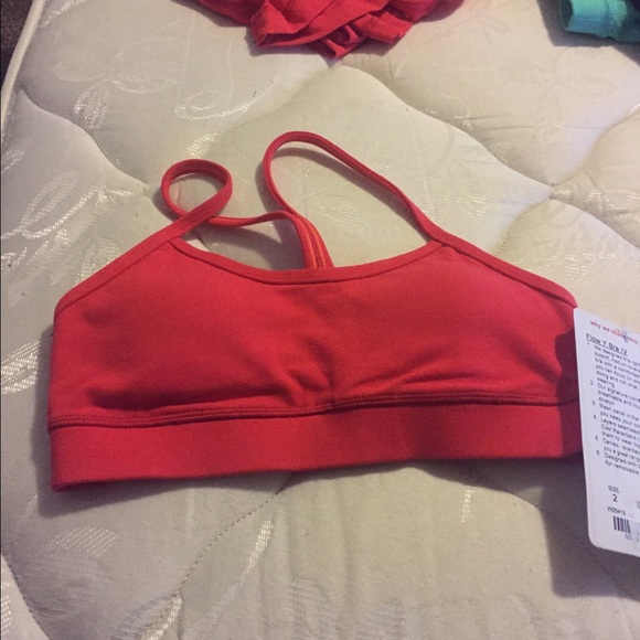 Lulu lemon red Flow Y Bra IV - Picture 3 of 3