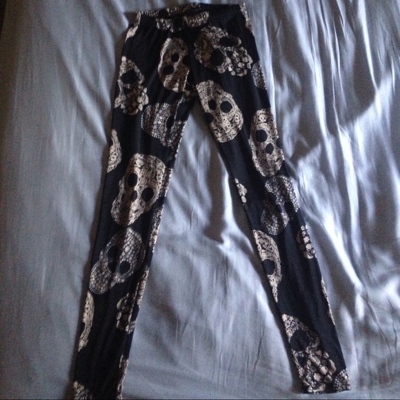 See You Monday Black Skull Leggings