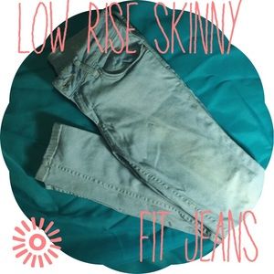 Low Rise Skinny Fit Jeans