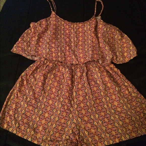 tribal/Aztec print romper 🌻