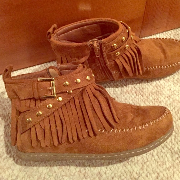 Moccasin Booties 😊😊