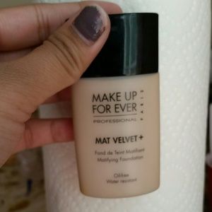 Makeup Forever Mat Velvet