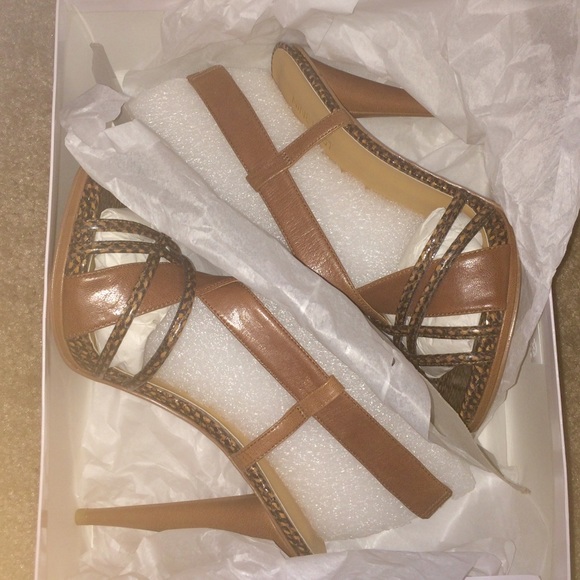 ❗️REDUCED❗️Nine West Allysse Leather Sandal - Picture 3 of 4