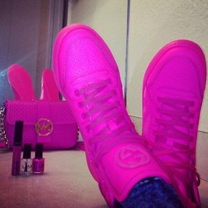 Looking for Pink Gucci Shoes !