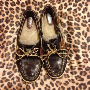 Size 7 Female Sperry. Leather upper - brown/beige