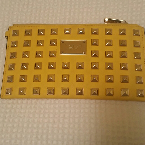 Michael Kors Hamilton Studded clutch / wallet - Picture 1 of 4