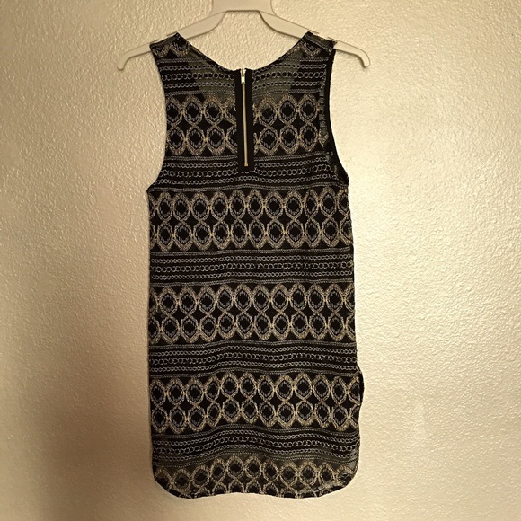 Black metallic gold pattern embellish tunic tank - Picture 3 of 4