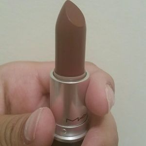 BNIB Mac Limited Edition Satin "Paramount"