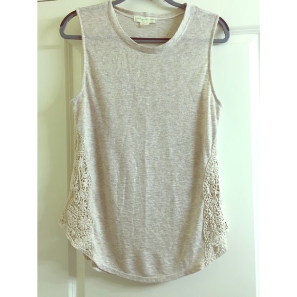 UO Sleeveless Top