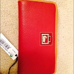 Dooney & Bourke cranberry wallet