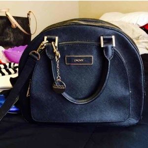 DKNY handbag💕