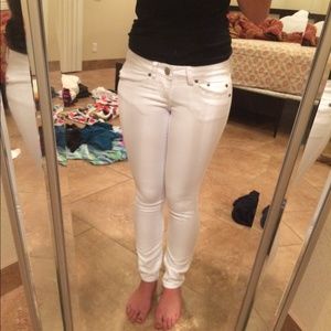 white skinny jeans for Ash 😊
