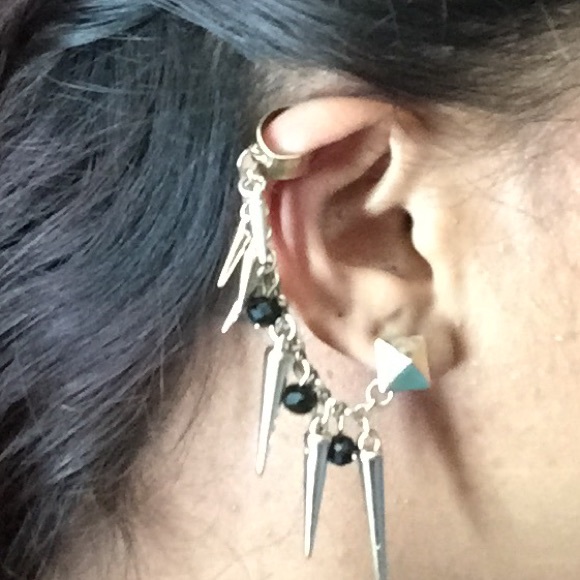 Ear cuff earring
