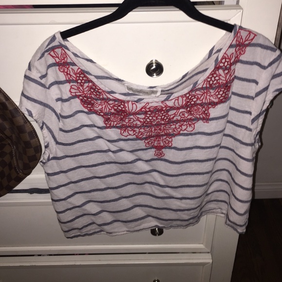 Abercrombie and Fitch top