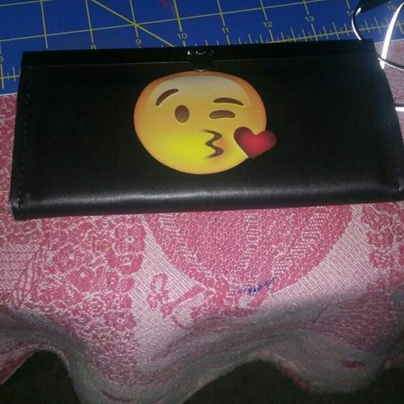 Emoji wallet
