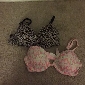 2 pink bras size 32a